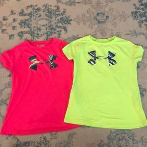 2 Girls Under Armour Dri-fit T-shirt’s size small